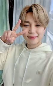 I wish a beautiful woman who genuinely loves me can accept my flower 🌺.