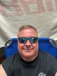 Vacation experience at the beach and pool with family and friends