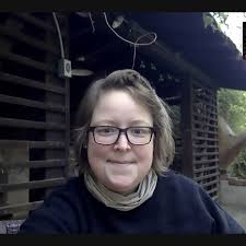 Katrina Elliott's Instagram, Twitter & Facebook