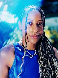 After a spectacular first edition of HRMNY, Rose Ringed is back with  another edition. This time he's about to invite some of his favorite  artists and might have a big surprise for