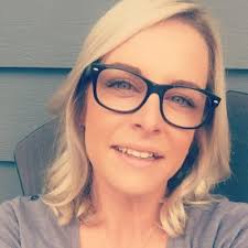 Genevieve Walker (@gennyluv79)