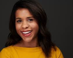 Amber Hutchins's Instagram, Twitter & Facebook