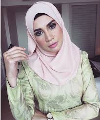 Show more posts from izreen.azminda. Izreen Azminda Bekas Suami Profesional Kerja Bersama Mynewshub