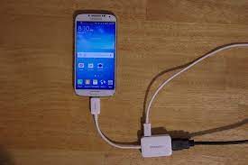 Lay each cable on the floor, going from the device it is for, to the audio receiver, and one from the receiver to the tv. How To Connect Any Phone Or Tablet To Your Tv Using Usb Smartphone Hacks Iphone Information Iphone To Tv