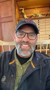 Hand-Cut Dovetails Demo — Great Lakes Woodworking Festival