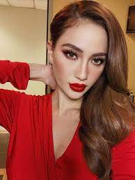This is my official facebook page of ramona cecilia muñoz a.k.a arci muñoz instagram: Arci Munoz Filipina Vocalist Turned Leading Lady Entertainment Photos Gulf News