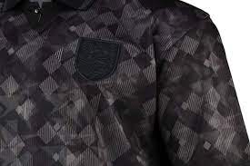 647 likes · 3 talking about this. England Unveil Retro Blackout Shirt Just In Time For The Euros
