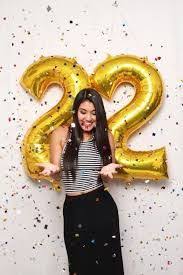 Outdoor Birthday Photoshoot Ideas For Adults Image Result For Birthday Shoot Ideas At The Beach Birthday Photoshoot Birthday Balloons Pictures 21st Birthday Photoshoot