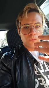 yendo 😎 #granhermano2022 #buenosairesシ #fyp #mendozaargentina  #argentina🇦🇷 #fypシ゚viral #cordobeses #ropa #cordobacapital #urbano  #foryou #parati #love #peluquero #peluqueria #pelu #hairtutorial #gay ...