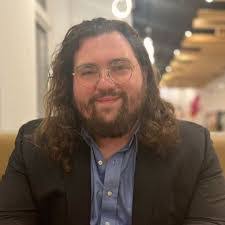 Paul Purdue's Instagram, Twitter & Facebook