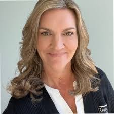 Michelle Deavers's Instagram, Twitter & Facebook