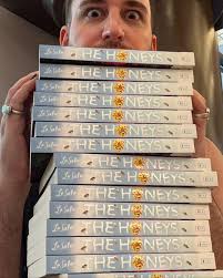 TWO THINGS 1️⃣Today, The Honeys comes out in paperback!!!!!! (in the US)  swipe for sappy notes! 2️⃣AND THE HONEYS IS THE MONTHLY YA PICK FOR BARNES  & NOBLE😵🐝💖 that's right!! Rejoice, my