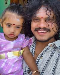 Freya being a good momma 💖💙