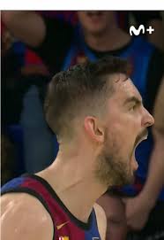 Bro is lagging 😭 (via @Gabe gonzo) #basketball #bball #hooper #funny