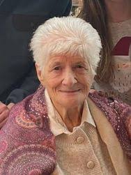 Sharon Caulfield's Instagram, Twitter & Facebook