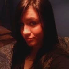 Danielle Lauria (@deelauria)