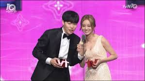 한편 류준열은 올해 나이 34세, 혜리는 26세로 두 사람은 8살. í˜œë¦¬ ë¥˜ì¤€ì—´ ìƒê²¬ë¡€ ì‹œìƒì‹ ì§¤ íŒ©íŠ¸ í™•ì¸