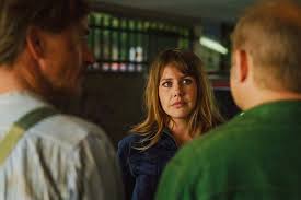 She is an actress, known for berlin, berlin (2002), dresden (2006) and die ungehorsame (2015). Bild Zu Felicitas Woll Berlin Berlin Der Film Bild Felicitas Woll Filmstarts De