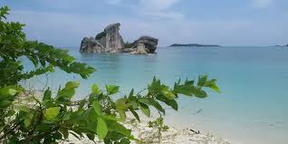 Marilah kita sering2 bersalawat kepada baginda agar kita mendapatkan syafaatnya. Pesona Tanjung Kelayang Sepotong Surga Di Semenanjung Belitung