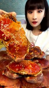 bigcrab #eatingchallenge #chinesegirl #eatingseafood #yummy #deliciou...