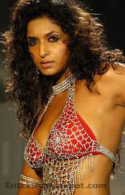 &gt;Actress Sandhya Shetty Hot Stills Pics Images Photos | Photo Gallery - sandhya_shetty_hot_stills01