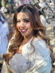 Cheryl Kahn's Instagram, Twitter & Facebook