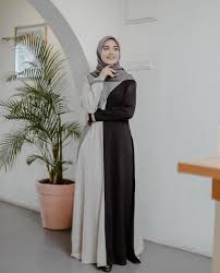 Model gamis kombinasi polos dan motif. 50 Model Ootd Dress Hijab Muslim Simple Dan Elegan