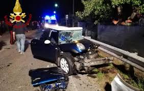 Una ragazza di 17 anni ha perso la vita oggi, martedì 26 gennaio, in un terribile incidente stradale avvenuto nel quartiere san. Incidente Mortale A Montemiletto Oggi L Autopsia Sul Corpo Di Paolo Cecere