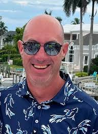 Daniel Fettig's Instagram, Twitter & Facebook