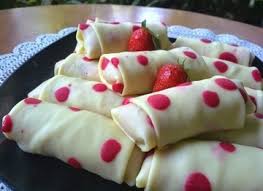 Kue lapis merupakan salah satu jenis kue tradisional dari tepung beras yang terkenal di indonesia karena rasanya yang lembut dan manis. 5 Variasi Dadar Gulung Dengan Citarasa Yang Berbeda Pergikuliner Com