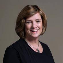 Paula Leclair's Instagram, Twitter & Facebook