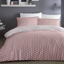 It is simple, yet not too plain and boring, thanks to the chevron stitching that embellishes the comforter, at the same time keeping the filling in place. Appletree Dari Bedding Set In Blush Cheap Uk Delivery Terrys Fabrics Uk
