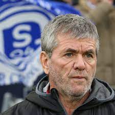 Dezember 1953 in deutschland) ist ein pensionierter deutscher fußballmanager und. Funkel Koln Wechsel Kein Wortbruch