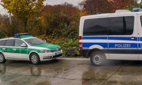 Deutsche künstler cologne, germany 50667. 45 Drogen An 45 Tagen Und Dazu 45 Selbstportraits