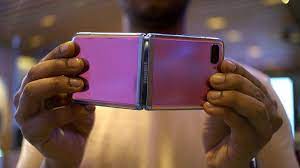 74,000) to $1,199 (roughly rs. Samsung Galaxy Z Flip 3 Leaked Renders Present It Off In A Rainbow Of Hues Techmotimes Com