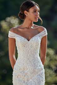 Sincerity 44148 Fitted Lace Bodice Wedding Gown With A Dramatic Tulle Skirt Incredibly Delicate Tu Maxi Dress Wedding Wedding Gowns Lace Wedding Dresses