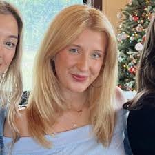 Sarah Mullarkey (@sarahhmullarkey)