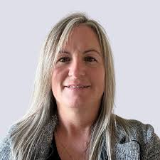 Kristen Setzer's Instagram, Twitter & Facebook