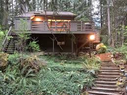 Five friends go for a break at a remote cabin in the woods, where they get more than they bargained for. Ferienhaus 26sl Two Story Cabin In The Woods In Mount Baker Glacier Us9500 30 1 Interhome