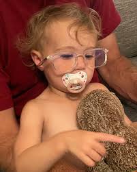 Julia McRae (@juliaburtonmcrae) • Instagram photos and videos