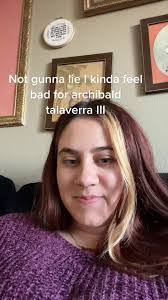 Isabella Hubbard's Instagram, Twitter & Facebook