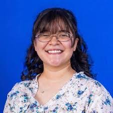 Robyn Millar's Instagram, Twitter & Facebook