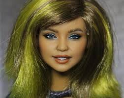 Look Barbie personalizzato bambola n. 13 Victoria testa ridipinta capelli  rossi ricci OOAK