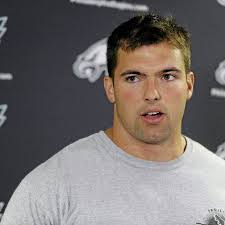 Eagles early cuts include former Army Ranger Villanueva