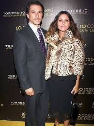See full list on celebsages.com Sergio Mayer And Isabela Camil Famousfix Com Post