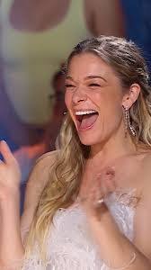 Elsa Clement's Instagram, Twitter & Facebook