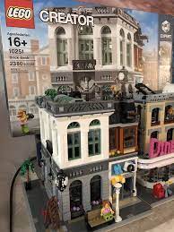 The brick bank features a bank, secretary's office, bank manager's office, laundromat and a detailed façade and sidewalk. Lego Expert Bank Cheap Online