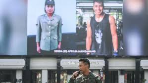 Ia tertarik bermain voli karena melihat. Q Rdb Afavpoxm