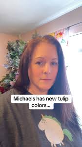 I can’t resist. What is wrong with me. 🤦‍♀️😂 Stores #wreathmaking  #wreathmaker #tulipwreath #tulips #michaelscraftstore