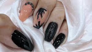Here are 13 of the best celeb coffin nail looks on instagram. Easy Nail Art Short Coffin Nails Youtube